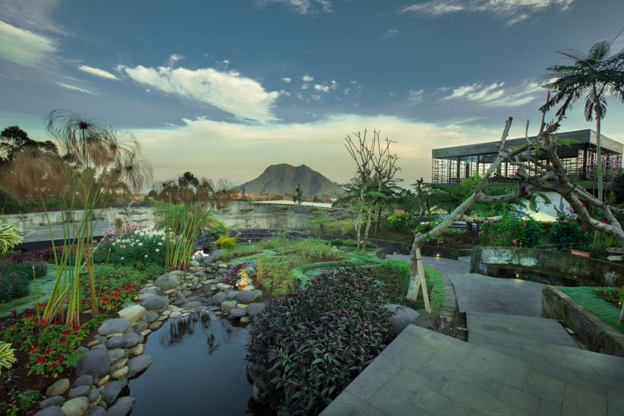 Sunsetfalls Gardens And Resort Magelang Exterior photo