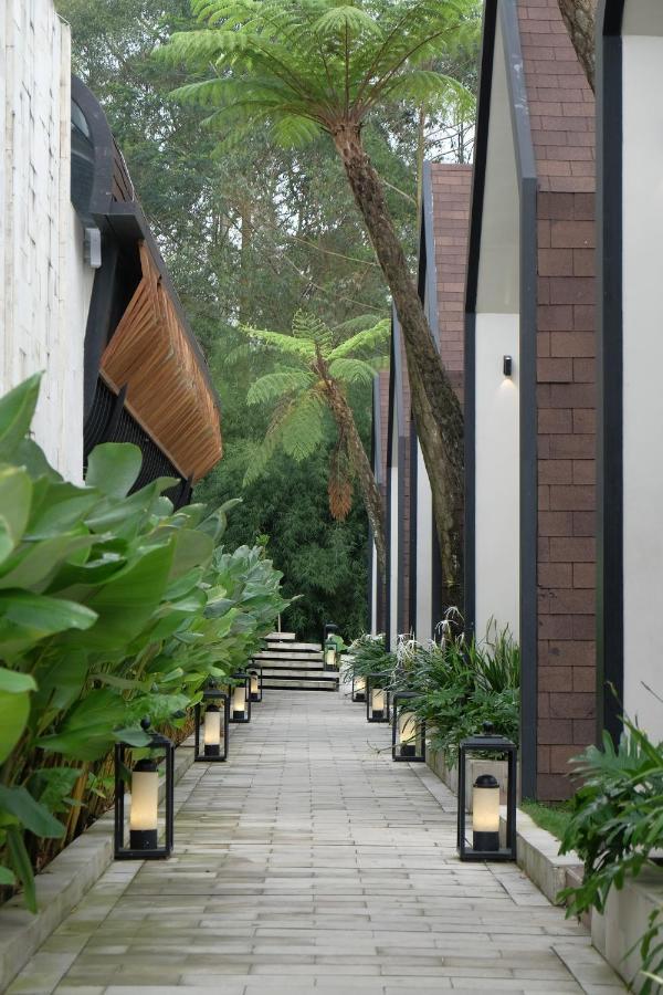 Sunsetfalls Gardens And Resort Magelang Exterior photo